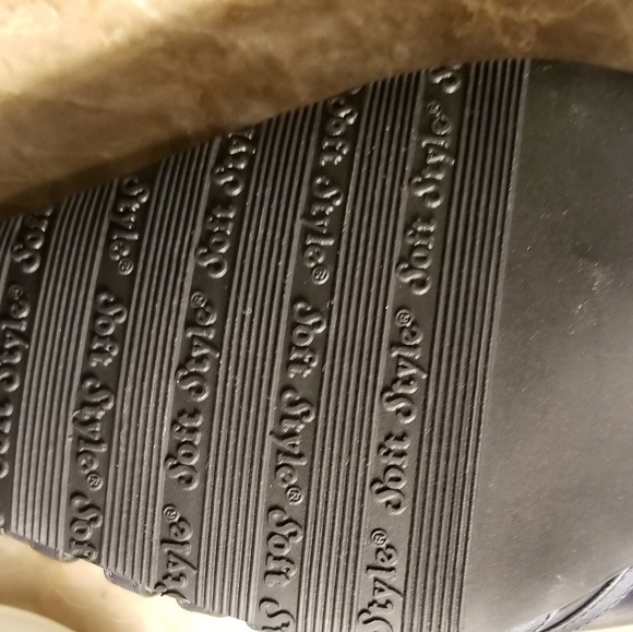 Heels - Picture 4 of 5